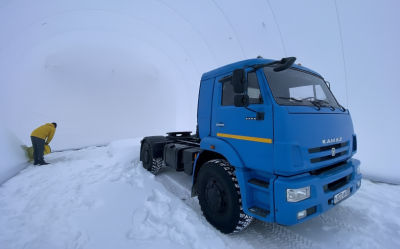 бескаркасная палатка